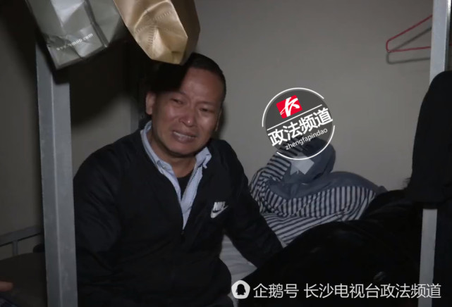 长沙22岁男子酒后乘电梯失踪 被室友发现死在