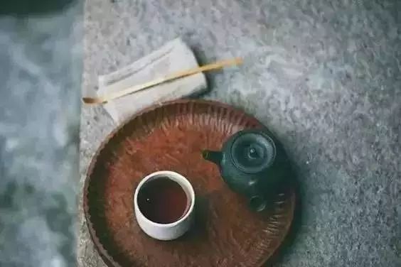 茶凉了别再续,人走了别再留