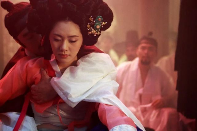 韩国情色影片中的经典,一副春宫画引发的悲剧《美人图