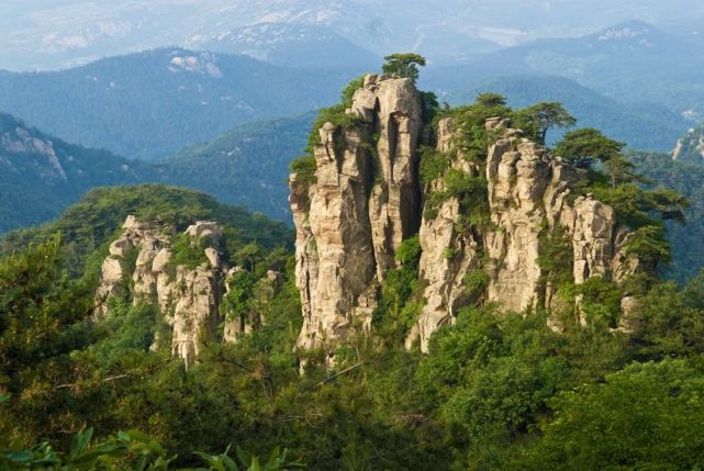 介绍沂蒙山的四大景区:云蒙景区,龟蒙景区,沂山景区和银座天蒙旅游区