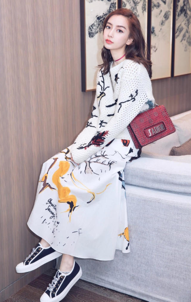 babyʱ�д�Ƭ�����л� ��������ʱ�ֿ���Ů ���ѣ�Ů��ÿ�������