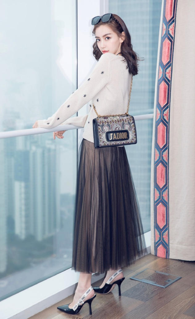 babyʱ�д�Ƭ�����л� ��������ʱ�ֿ���Ů ���ѣ�Ů��ÿ�������