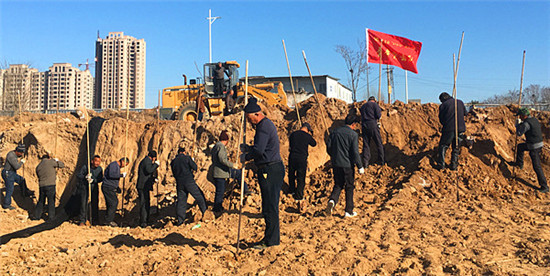 巩义市文物钻探队发现大型汉墓群 