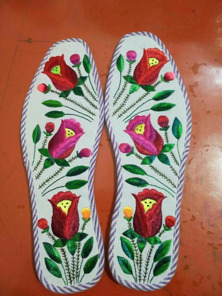 宁县农村妇女指尖上的艺术:手工鞋垫!