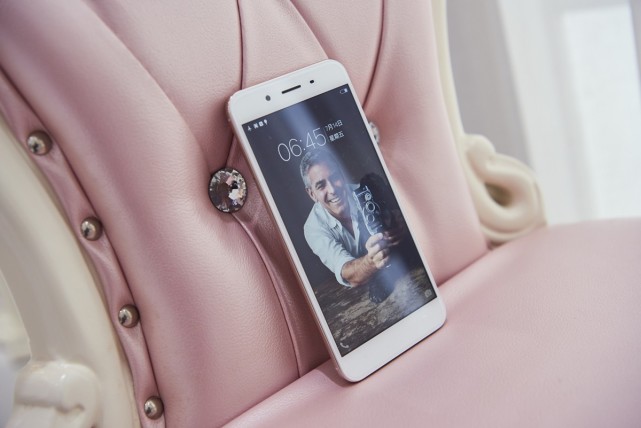 vivo更新Y系列 Y66i上市售价1298元