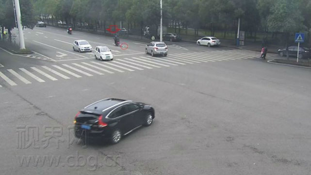 男子弄丢几张纸 10多万不翼而飞