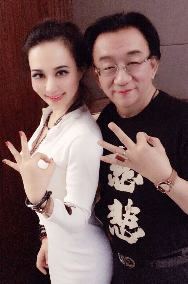 侯耀华儿子侯军疑似发声:洁身自好 光明磊落