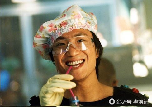 香港太子被曝偏愛(ài)比基尼 曾是歌神接班人