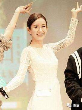 张子萱连线陈赫做直播 可她发福下垂的脸是遇