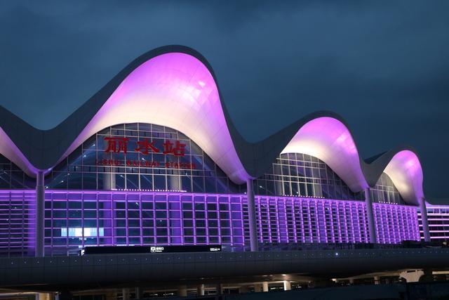丽水站新图中,金温高铁将增开5对g字头,包括直通动车1对:萍乡北~温州