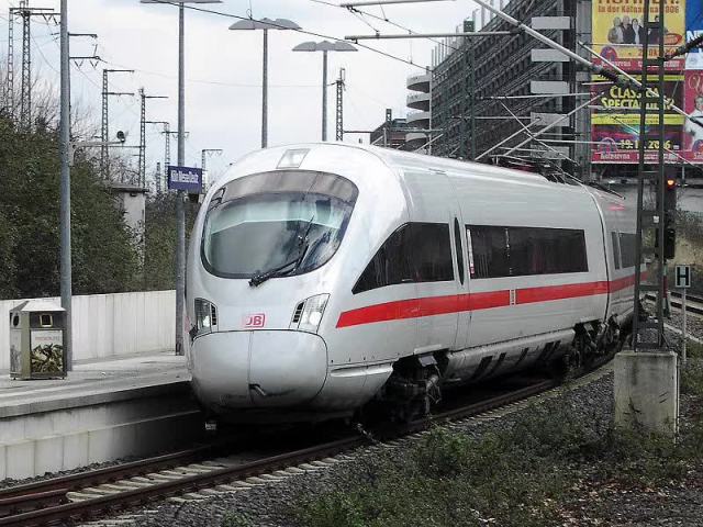此系列是德国 城际列车特快(inter city express)家族最新推出的列车.