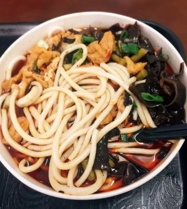 邵阳米粉邵阳米粉：一种美味的湖南特色小吃图2