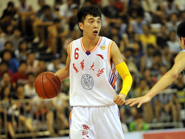 他清华毕业偶然进CBA 30岁入选男篮今成助攻