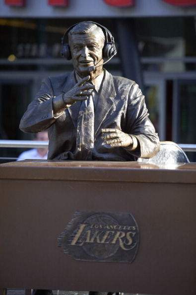 老大雕像猜想：姿勢太多難取捨  一座還是兩座？-黑特籃球-NBA新聞影音圖片分享社區