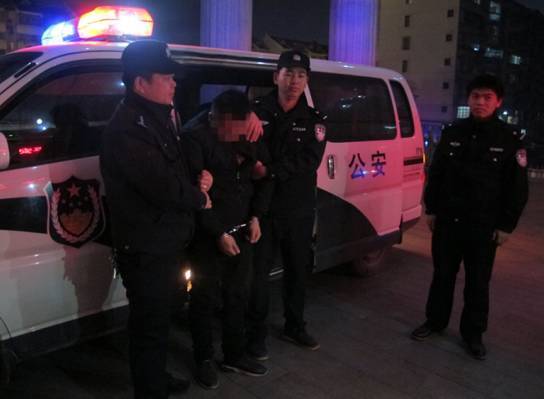 岳阳一命案逃犯潜逃17年被抓 落网前梦见老娘