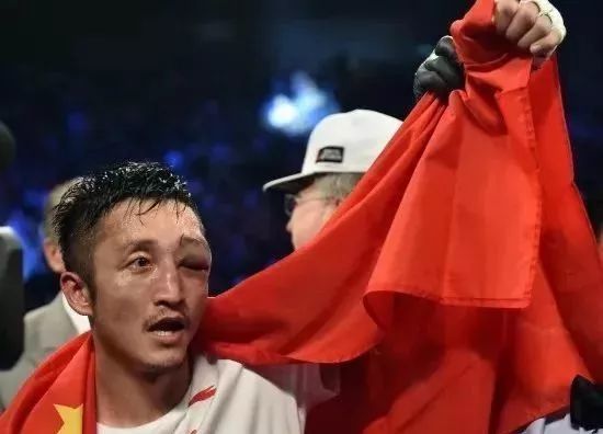 职业拳击手收入_郭晨冬语出惊人,批评职业拳击手奖励少：邱建良已经开上奔驰s了
