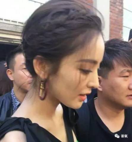 张翰娜扎分手了，还被爆料连定好的婚纱都退了？