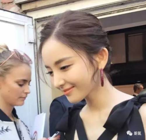 张翰娜扎分手了，还被爆料连定好的婚纱都退了？