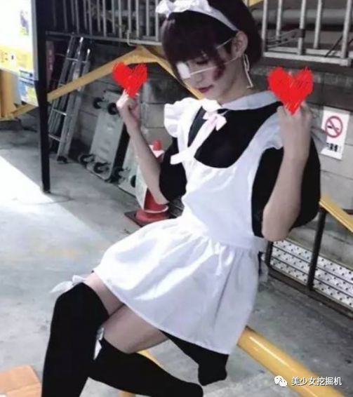韩国整形医生说他绝对是纯天然的女装大佬,长