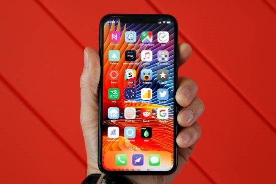 苹果有可能在2018年初下调iPhone X售价