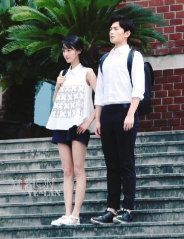 杨洋的鞋如谜一般!杨洋真实身高 到底有几双增