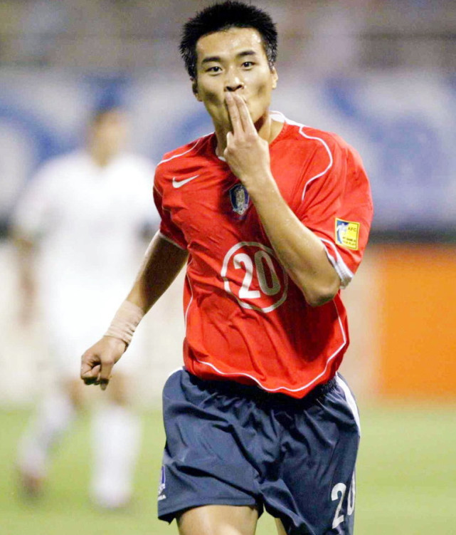 �����籭�ڰ屨��70�����лĻ ����45��������ʷ