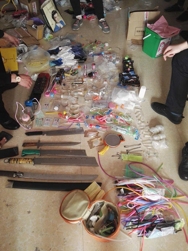 鹿邑破获一贩卖毒品案 现场搜出大量毒品和吸食工具