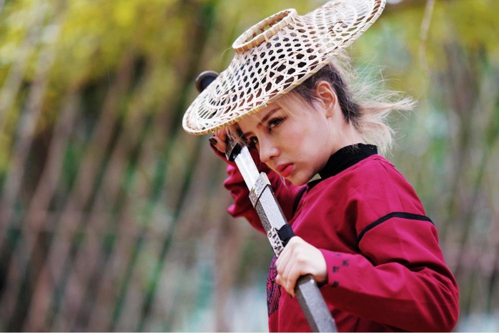 世上最难学语言,外国人感叹:中国话太难了,口音