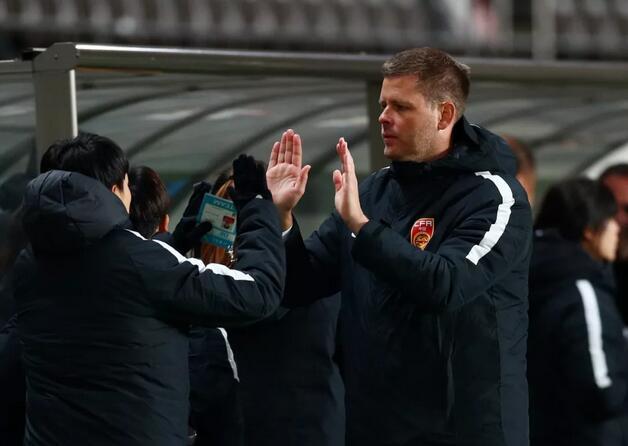 女足主帅:争取打世界杯 提高排名冲东京奥运