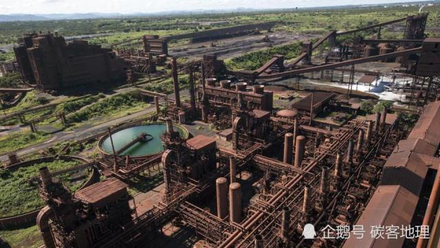 委内瑞拉也是石油蕴藏大国,为何穷成这样?