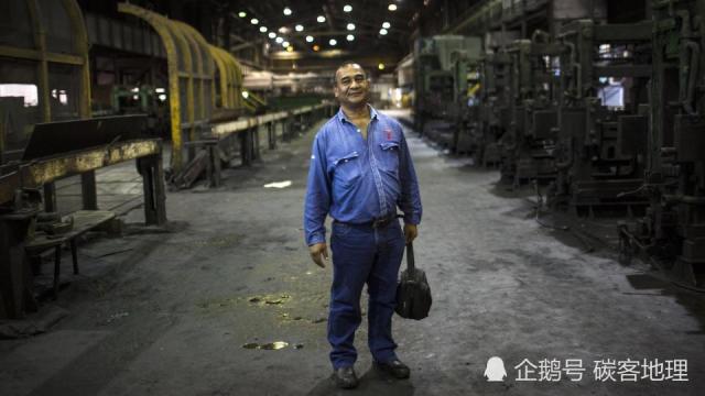 委内瑞拉也是石油蕴藏大国,为何穷成这样?