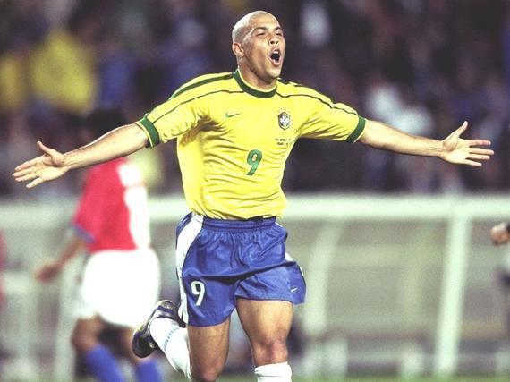 【世界杯百大球星】罗纳尔多:3届15球 永恒的