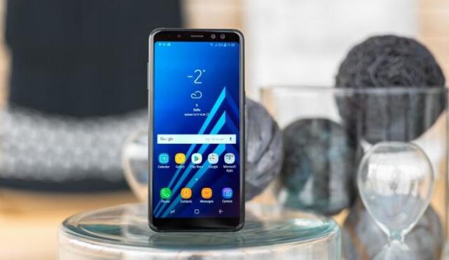 三星新款A8评测:待机时间92小时 配自拍双摄很