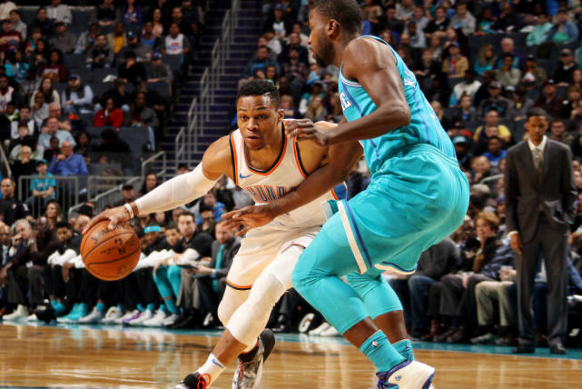 威少25+10+7，PG得17+8，雷霆末節發力擒黃蜂止3連敗！（影）-黑特籃球-NBA新聞影音圖片分享社區