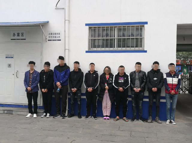 特大色情云播平台月光宝盒被端,腾讯守护者计