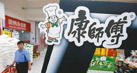 茅台市值突破1万亿大关 解析大消费市场下滚雪