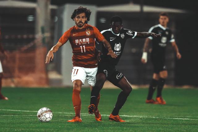 没惊喜!恒大提交初版亚冠名单 仍追何超补腰