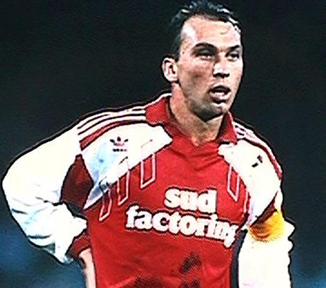 ���䵱�꡿��׻ƽ�ʮ�꣺��ʨ��� ����������Ĵ