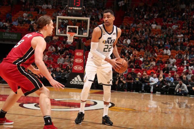 爵士官宣塞弗罗沙报销 已向联盟申请伤病特例