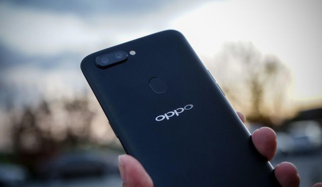 OPPO新机或称OPPO R15 刘海屏已内部测试