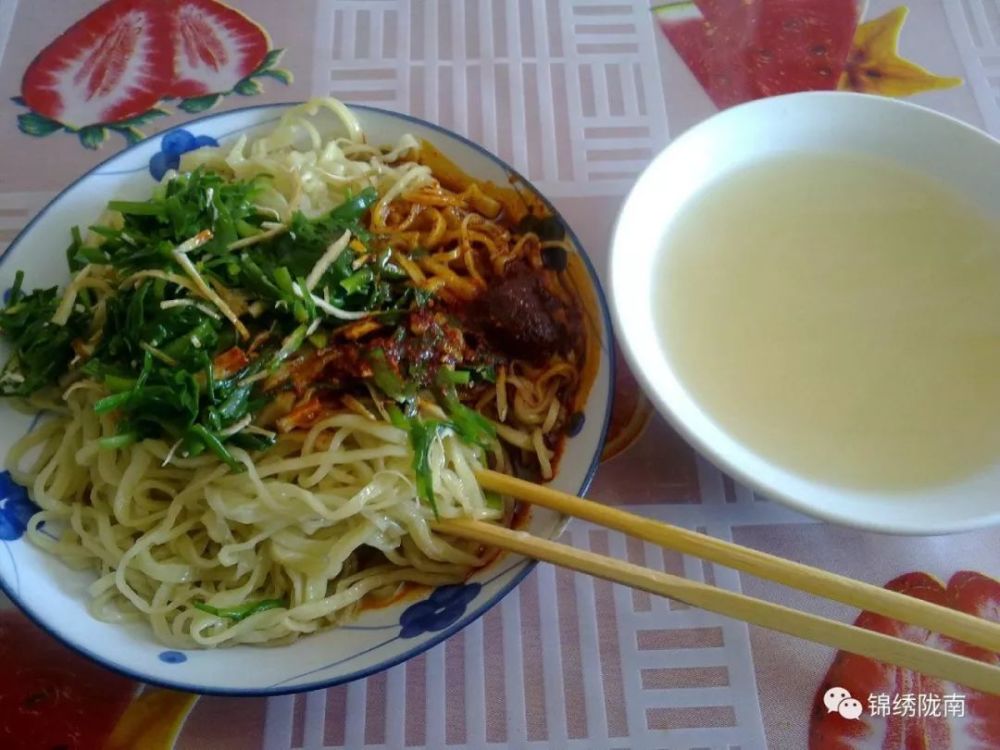 陇南西和人的一天,从一碗劲道的杠子面开始