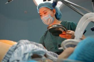 深夜产房故事丨8个月胎儿手臂畸形要流产,为保