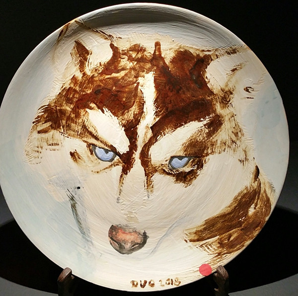 打破常规画展模式 油画家谌多个展“吠”西安开展
