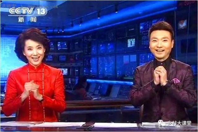 快过新年啦,你拜年时会行拱手礼和跪拜礼吗?