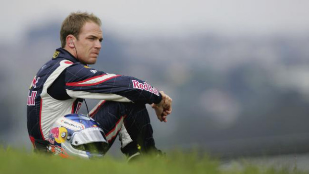 【F1新闻直播室】F1不再有赛车女郎