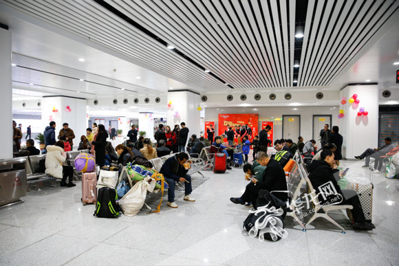 春运今日启幕 重庆主城长途汽车站客流平稳