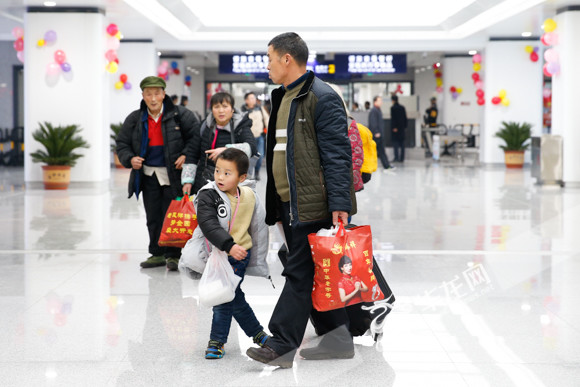 春运今日启幕 重庆主城长途汽车站客流平稳