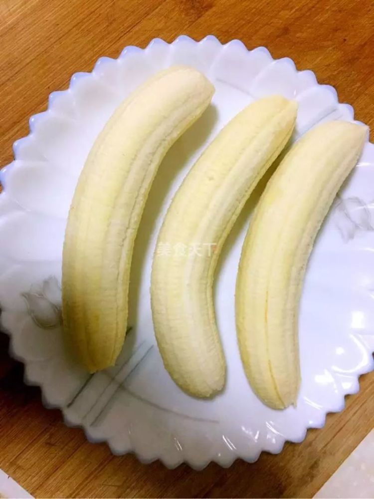 1. 香蕉剥皮.