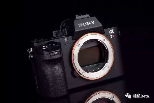 姨夫升职董事长,索尼新品蓄势待发,佳能新70