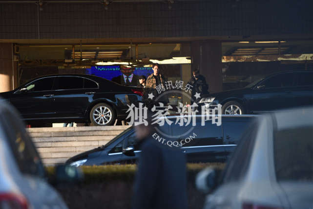 独家:王凯现身春晚联排与杨洋合唱 被曝曾接到语言节目邀请